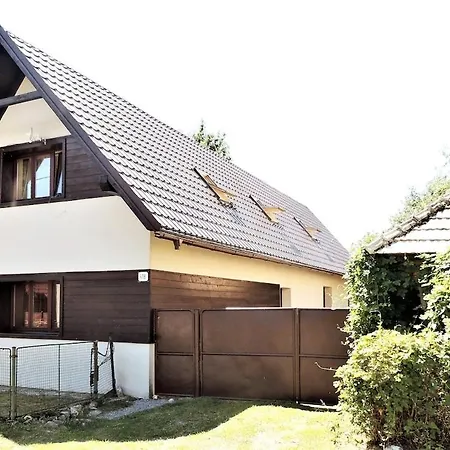 度假居 Pod Nizkymi Tatrami Jasenie