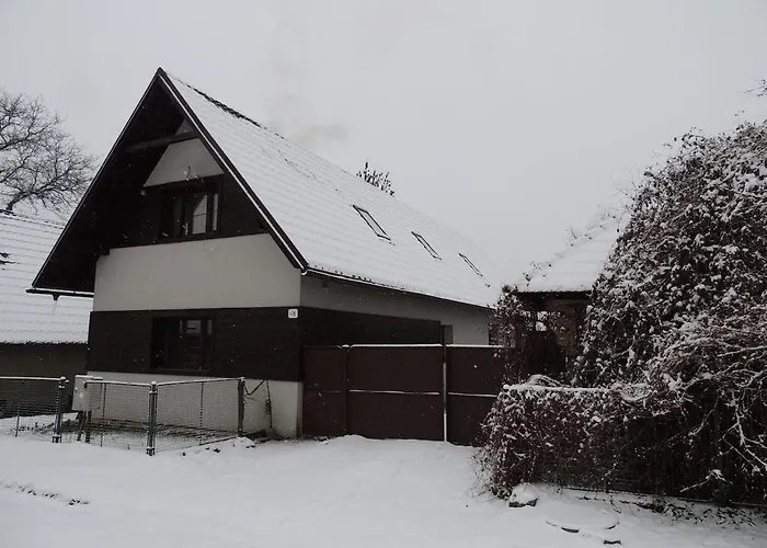 Pod Nizkymi Tatrami بيت للعطل *